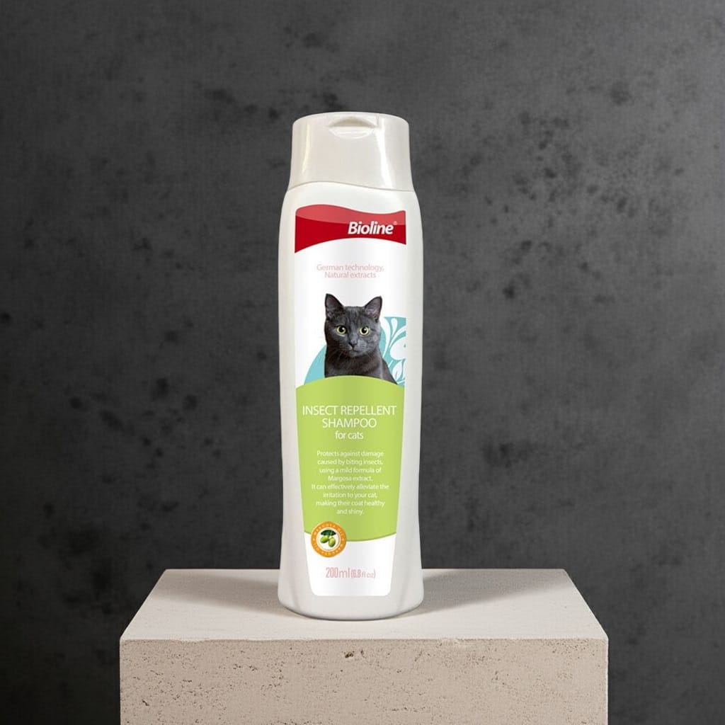 Bioline Insect Repellant Cat Shampoo