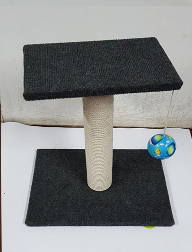 Single Pole Cat Scratching Post With Ball