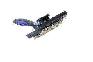 BUSTER self cleaning slicker