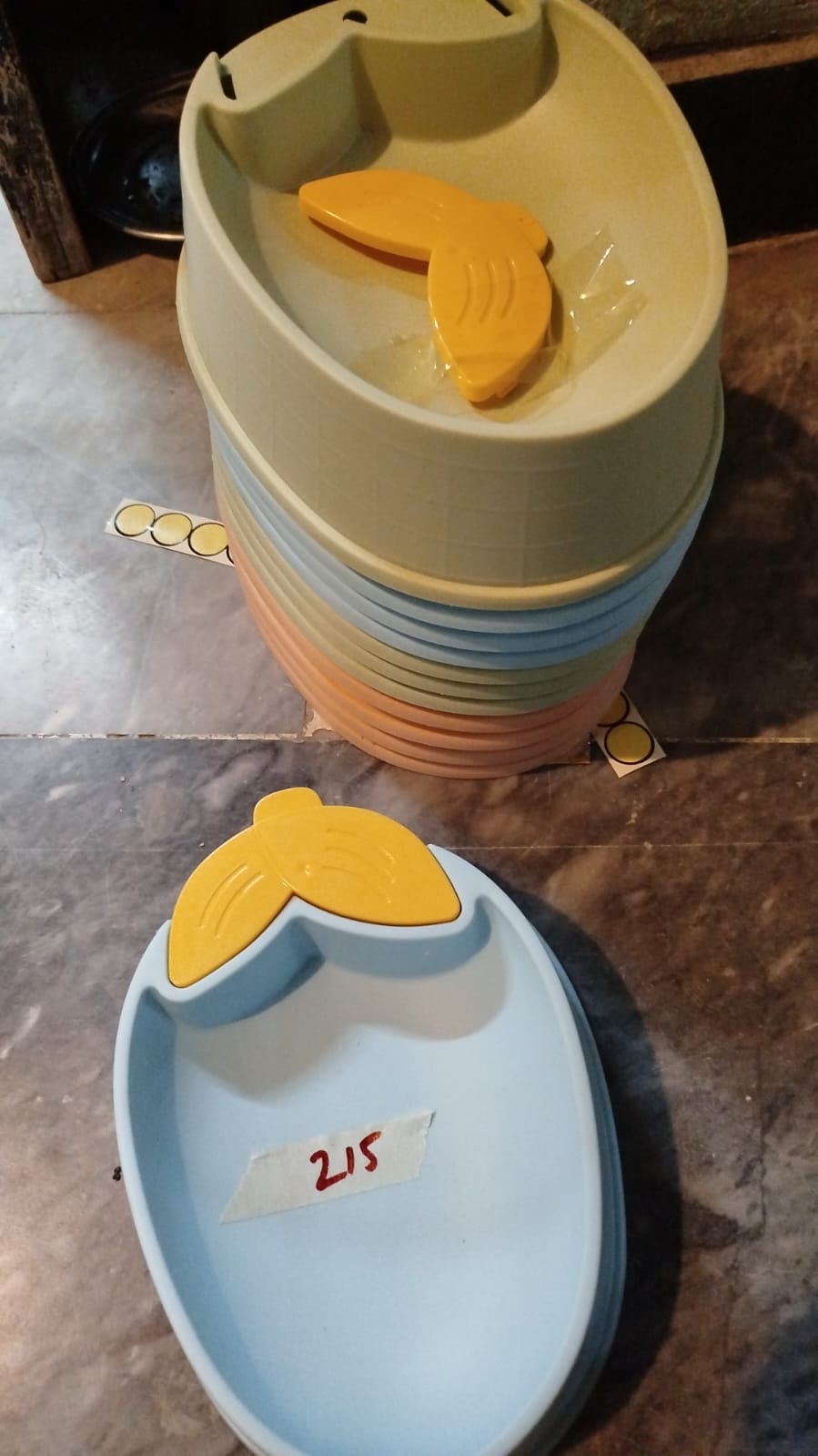 Pet Food Bowl Bringle Shape Single