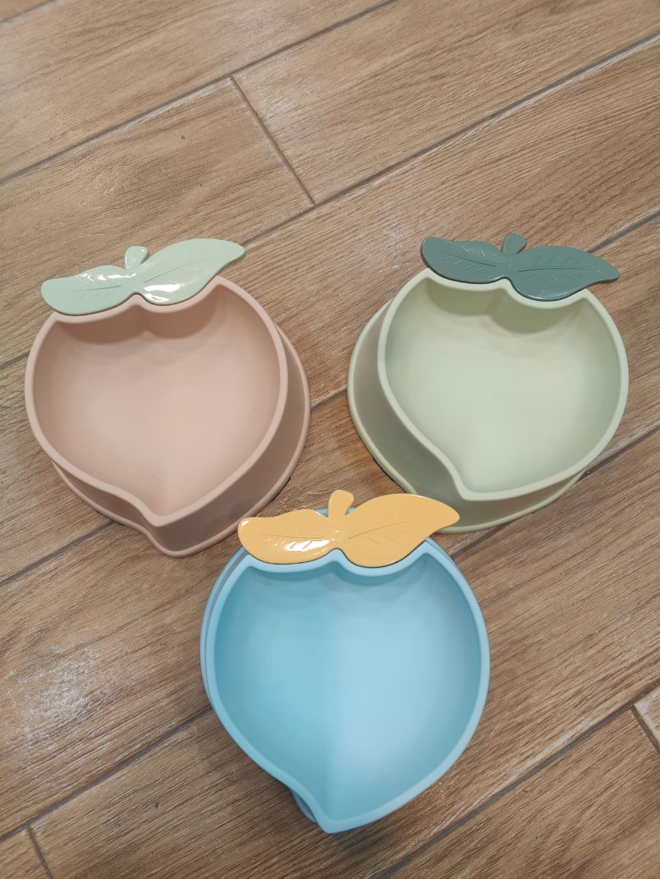 Pet Food Bowl Mango Shape Single